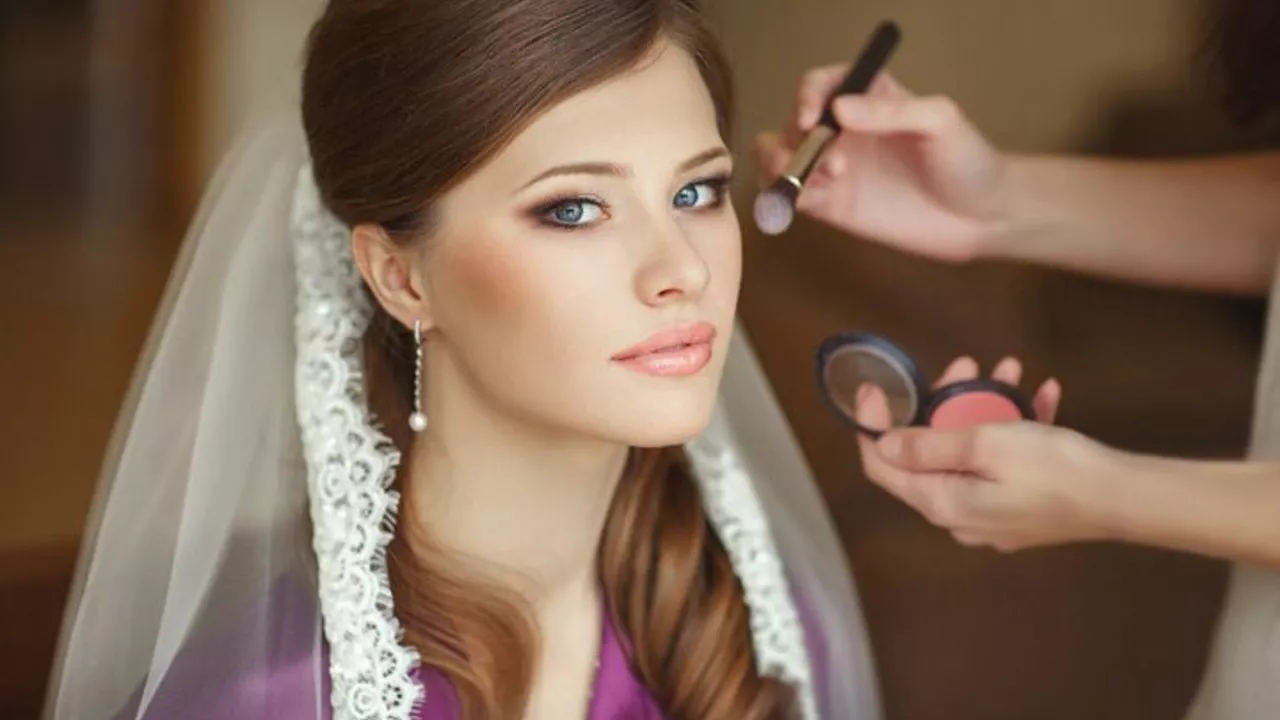What are the best bridal makeup tricks?